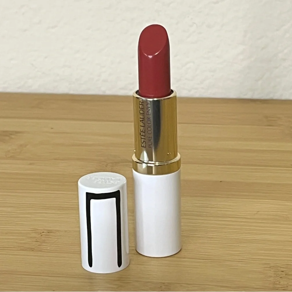 Estee Lauder Pure Color Rebellious Rose 420 Lipstick Limited Edition Tube